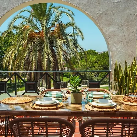 Andalusian House With Golf Course Views Appartamento *